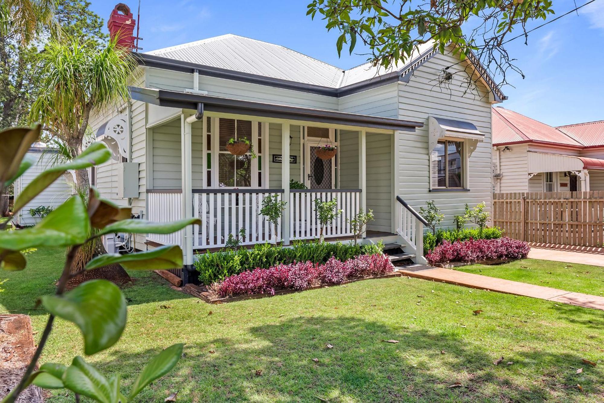 Ambiente Cottage - Pet And Family Friendly Toowoomba Exterior photo