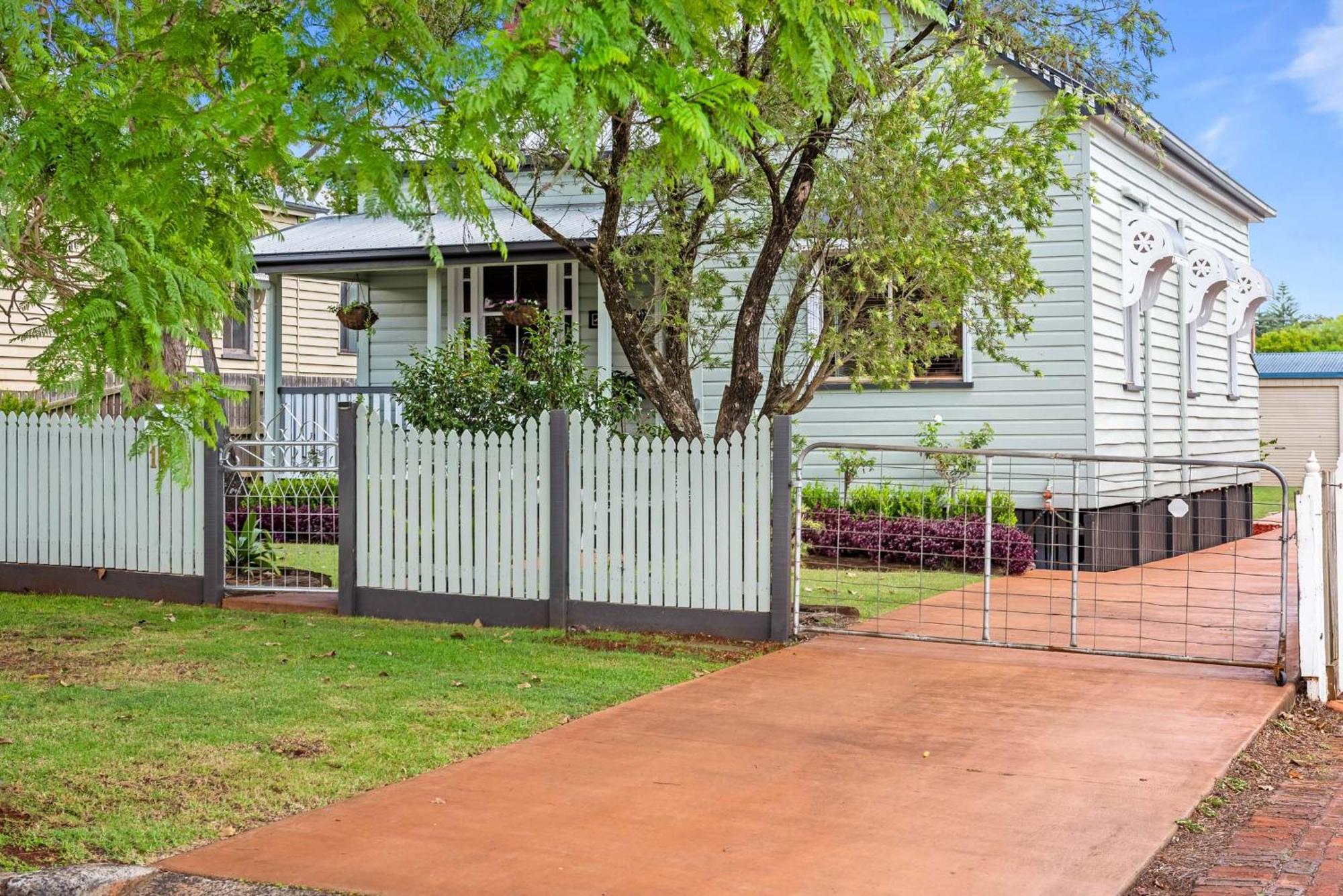 Ambiente Cottage - Pet And Family Friendly Toowoomba Exterior photo